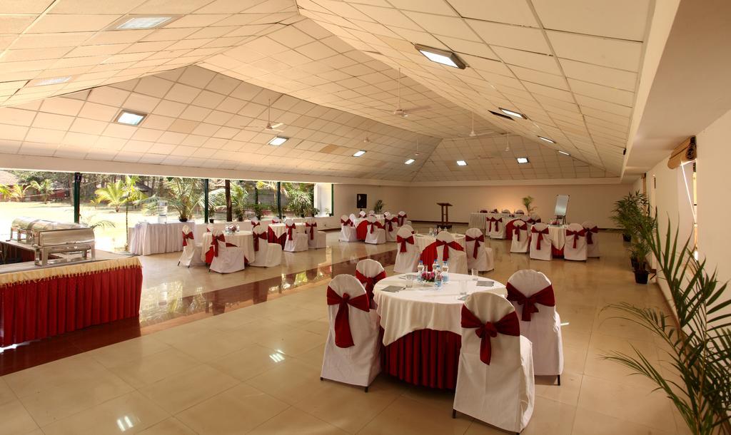 Radiant Resort Bangalore Extérieur photo